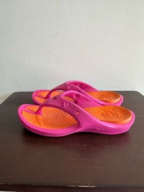 Disney Mickey Mouse Crocs Flip Flop Thong Orange/Pink Sandals M7 W8
